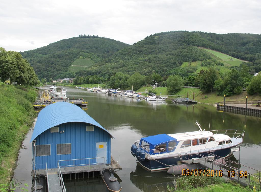 Mosel - River - Quartier 31 Hotell Lieser Eksteriør bilde